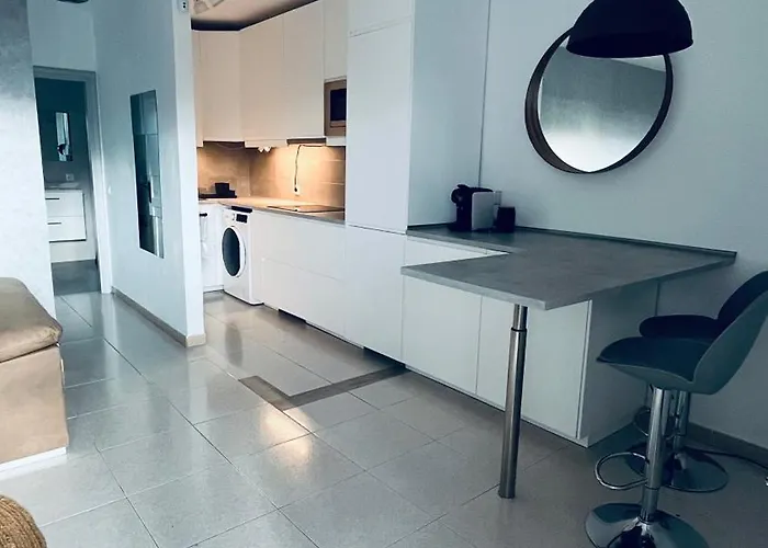 Caletones * Puerto del Carmen (Lanzarote)